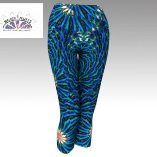 Lady Lake Wide Band Capri Yoga Leggings